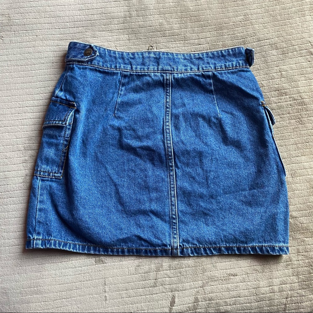 🪲 Forever 21 denim skirt - Picture 2 of 3